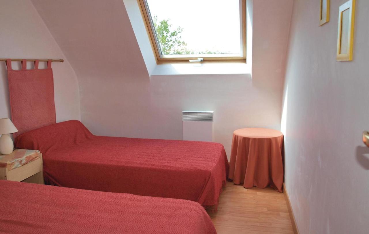 2 Bedroom Nice Home In Plestin Les Greves エクステリア 写真
